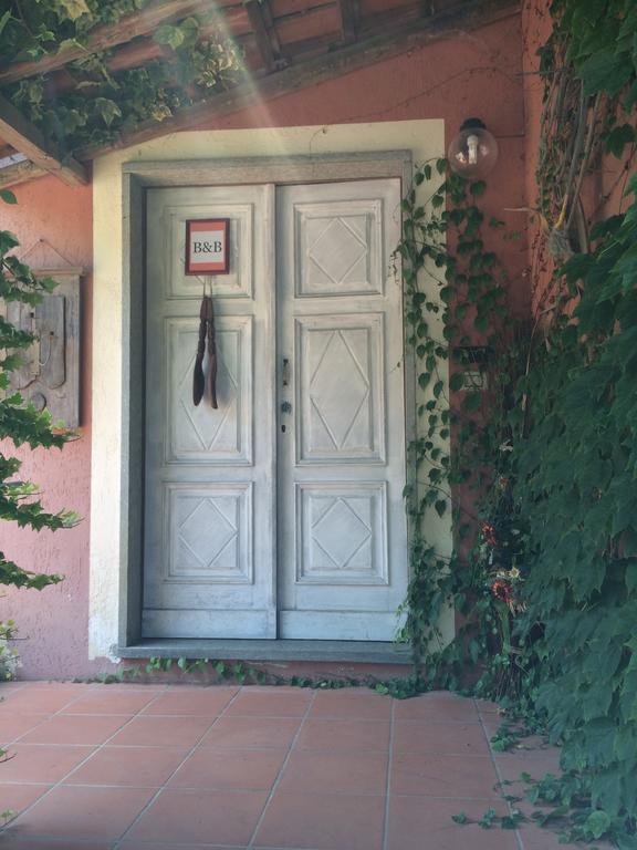 Fattoria Sequoia Bed and Breakfast Castagneto Po Habitación foto