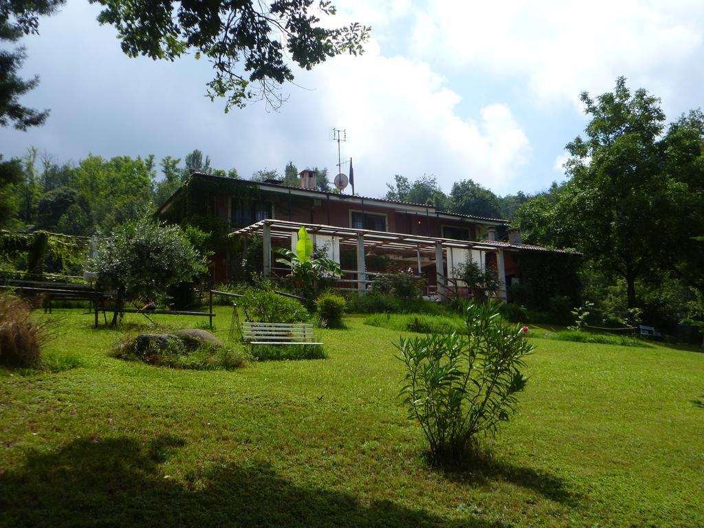 Fattoria Sequoia Bed and Breakfast Castagneto Po Exterior foto